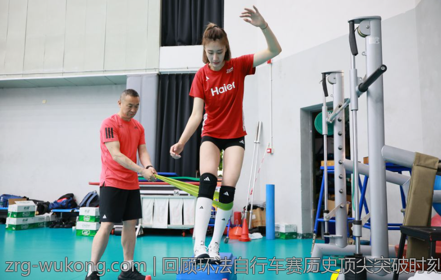 回顾环法自行车赛历史顶尖突破时刻
